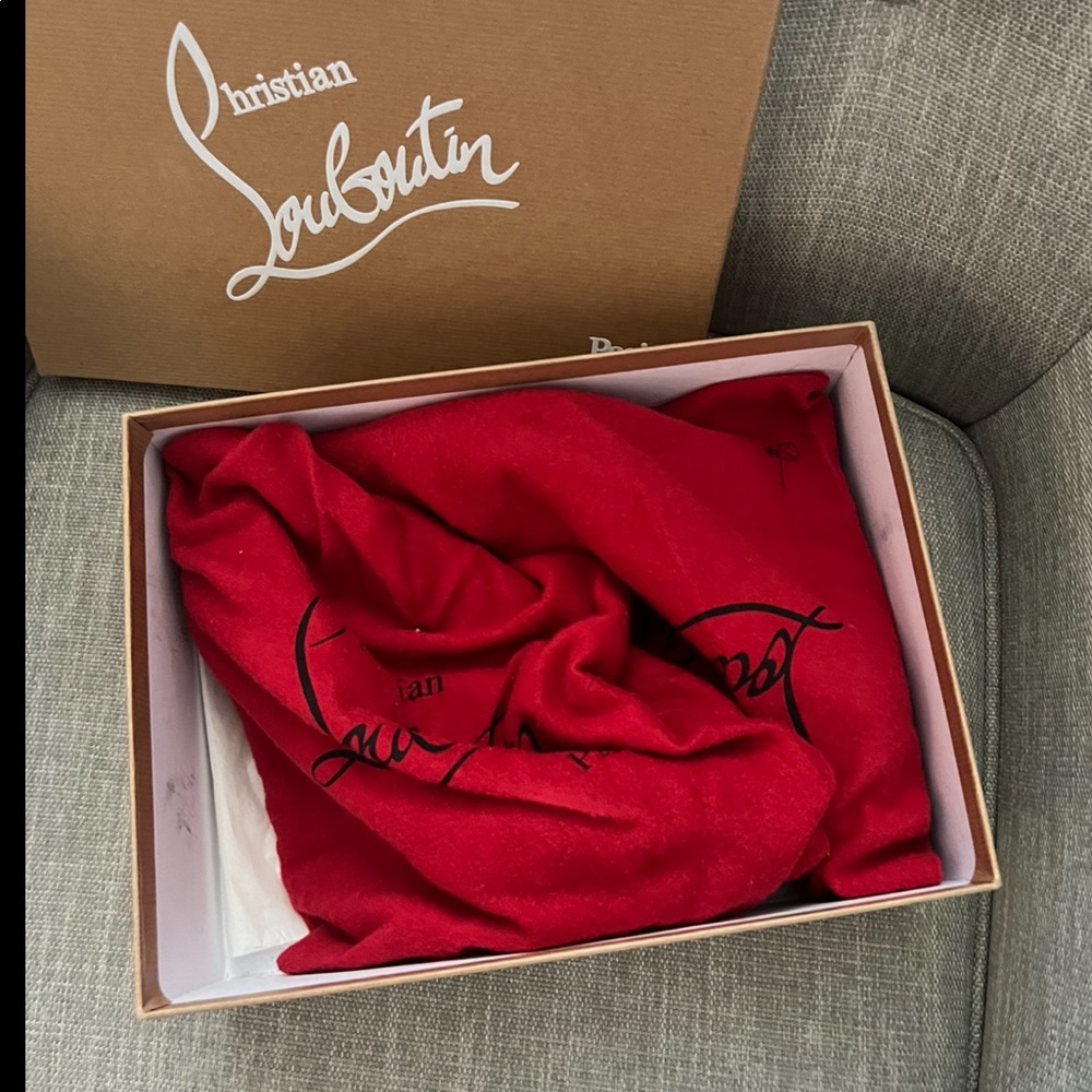 Suede black Christian Louboutin - Picture 3 of 5